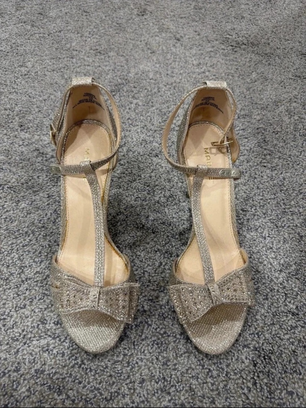 Sparkling T-Strap Heeled Sandals in Metallic Gold